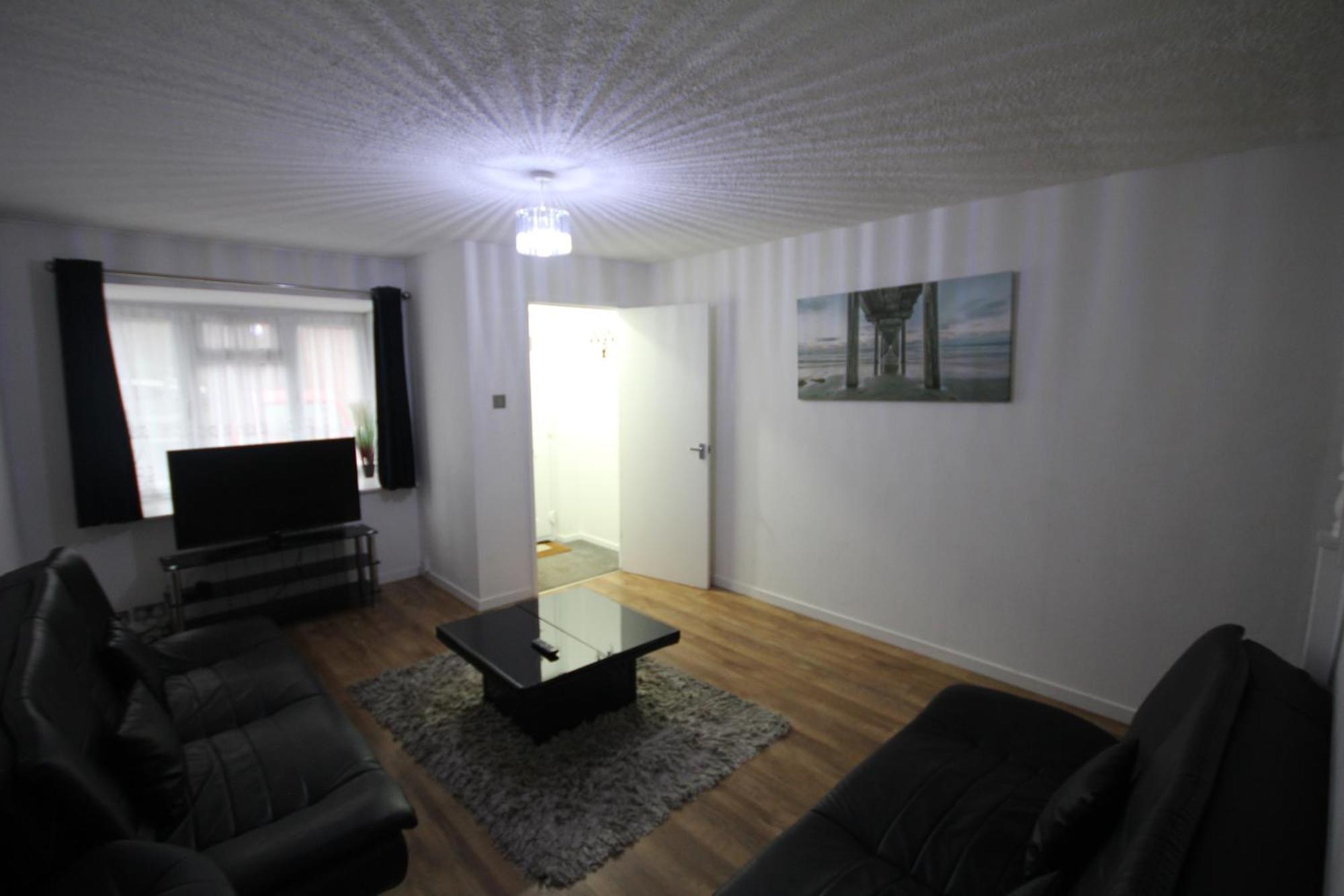 Wooburn Place Apartment *